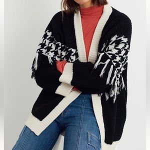 Anthropologie houndstooth cardigan black and white check fringe ONE SIZE sweater